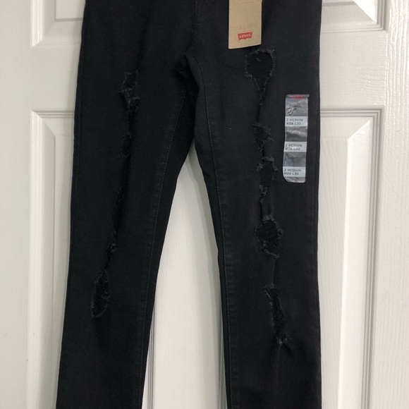 Levi’s destroyed Black 711 Skinny Jeans - Picture 4 of 9